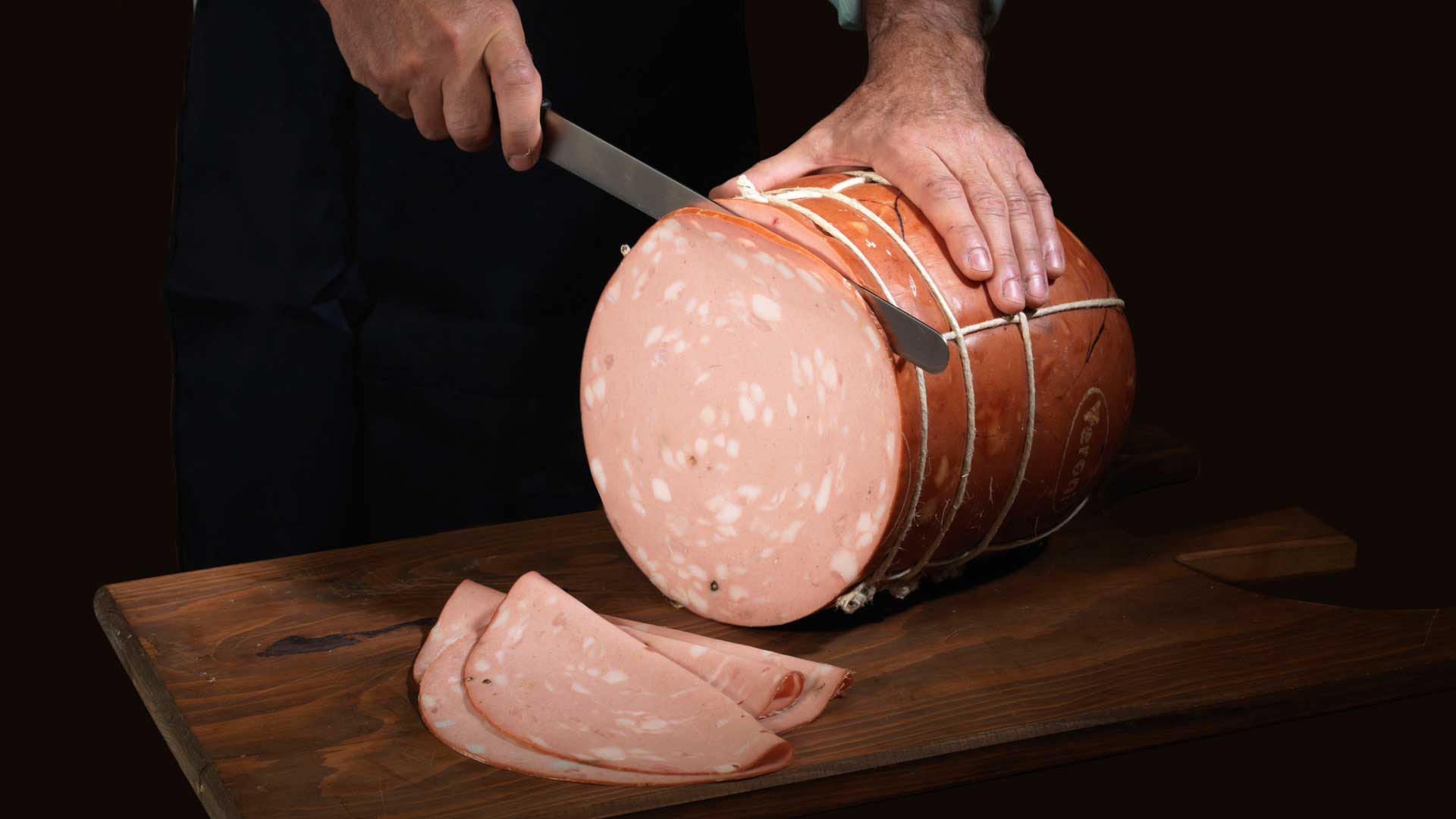 CLASSIC RANGE MORTADELLAProducts / Mortadella - Veroni