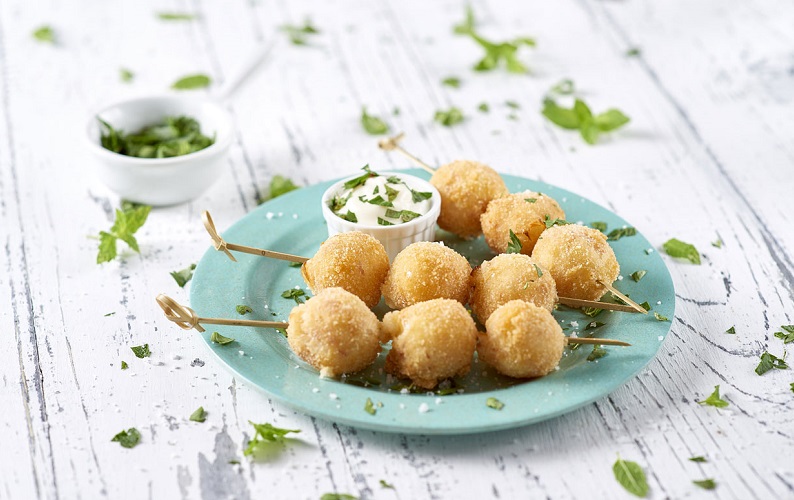 Bechamel croquettes with mortadella and peas