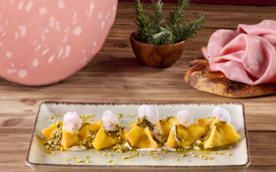 Piramidi di pasta ripiene di mortadella, crema di pistacchio, aria di burrata